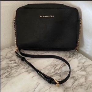 Michael Kors Jet Set Crossbody Purse